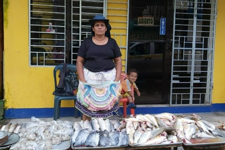Doña Melania Soto, comerciante de mariscos desde hace 20 años
